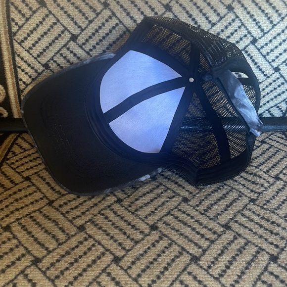 Women’s Gray/ Black Trucker Hat with Outlet for ponytail - Picture 4 of 5